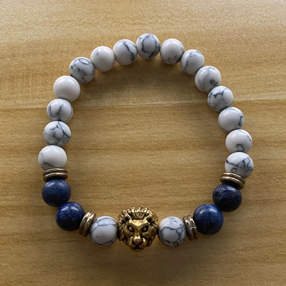 Pura Vida Lion Beaded Bracelet